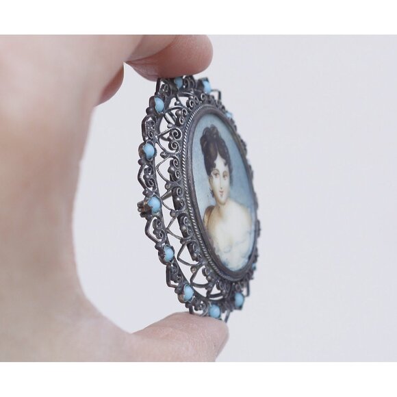 Antique miniature watercolour portrait brooch in 800 silver frame - Picture 7 of 10